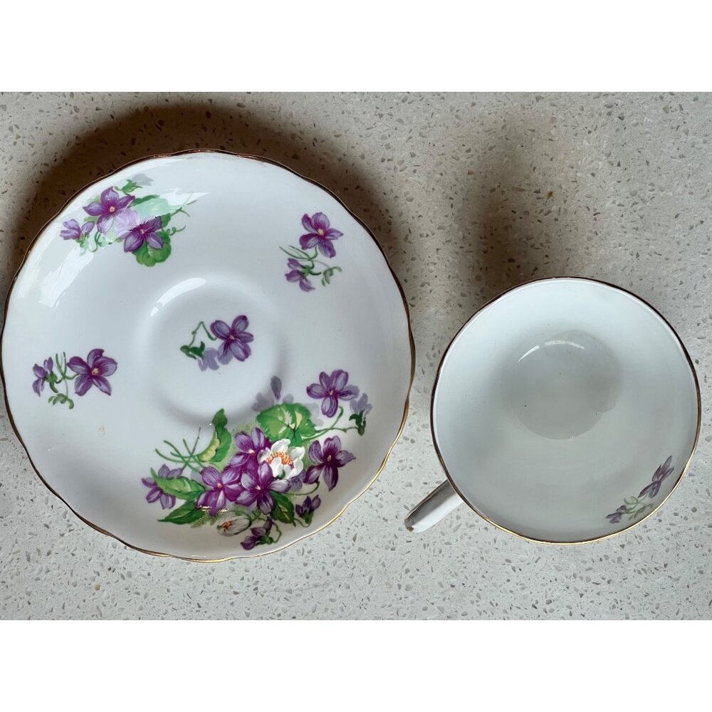 Tuscan Bone China England Teacup & Saucer Set With Violet Floral Design Gold Tri - Picture 2 of 13